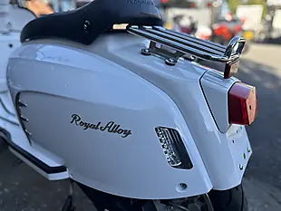 Used 2026 Royal Alloy GT125 Ac Cbs White - Interior and Exterior details 16