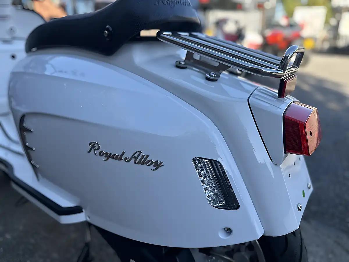 Used 2026 Royal Alloy GT125 Ac Cbs White - Interior and Exterior details 16