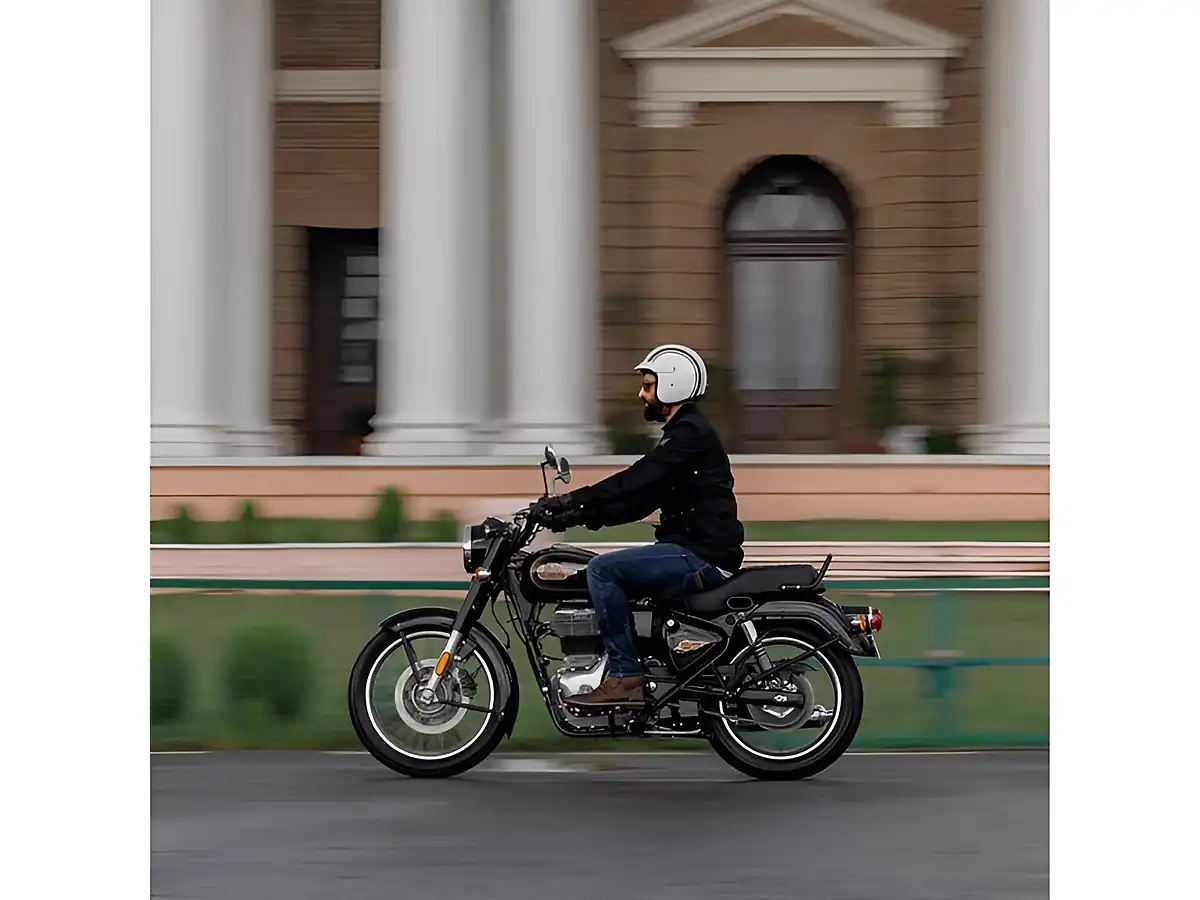 Used 2026 Royal Enfield Bullet 350 Black Gold Black Gold - Interior and Exterior details 3