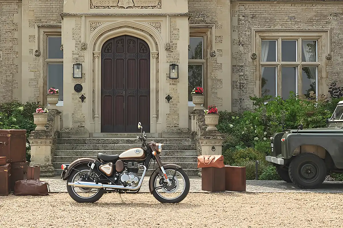Used 2026 Royal Enfield Classic 350 Stealth Black - Interior and Exterior details 3