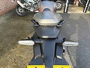 Used 2026 Royal Enfield Guerrilla 450 Apex Grey and Black - Interior and Exterior details 4
