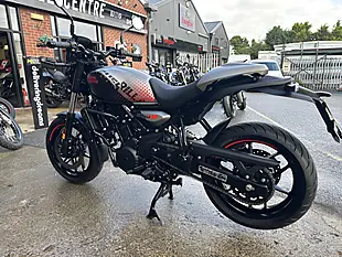 Used 2026 Royal Enfield Guerrilla 450 Apex Grey and Black - Interior and Exterior details 6