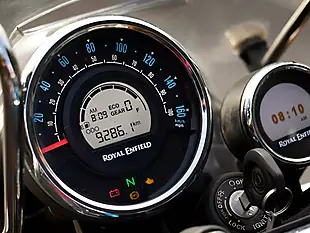 Used 2026 Royal Enfield Meteor 350 Fireball Fireball Orange - Interior and Exterior details 10