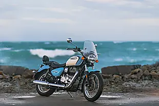 Used 2026 Royal Enfield Meteor 350 Fireball Fireball Orange - Interior and Exterior details 3