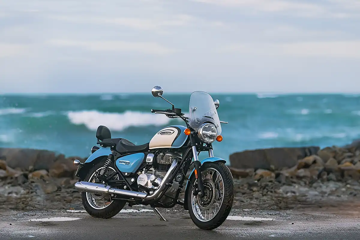 Used 2026 Royal Enfield Meteor 350 Fireball Fireball Orange - Interior and Exterior details 3