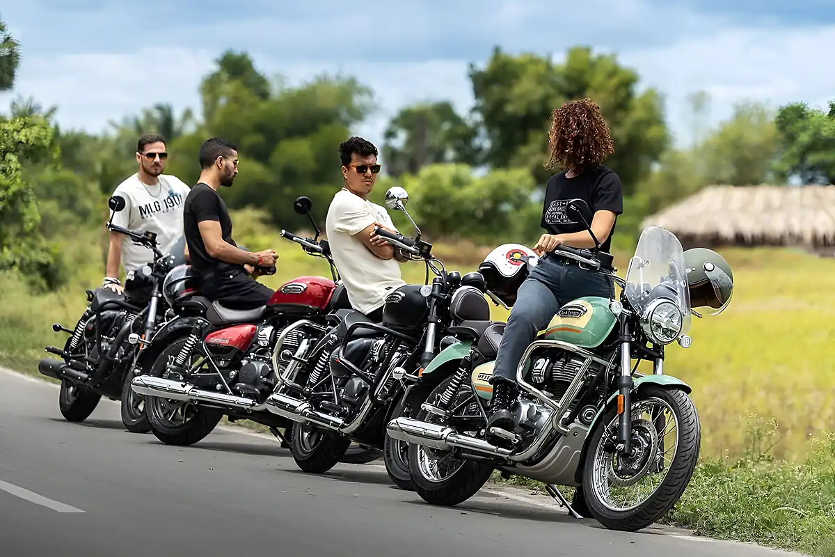 Used 2026 Royal Enfield Meteor 350 Fireball Fireball Orange - Interior and Exterior details 5