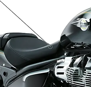 Used 2026 Royal Enfield Super Meteor 650 Celestial Celestial Red - Interior and Exterior details 8