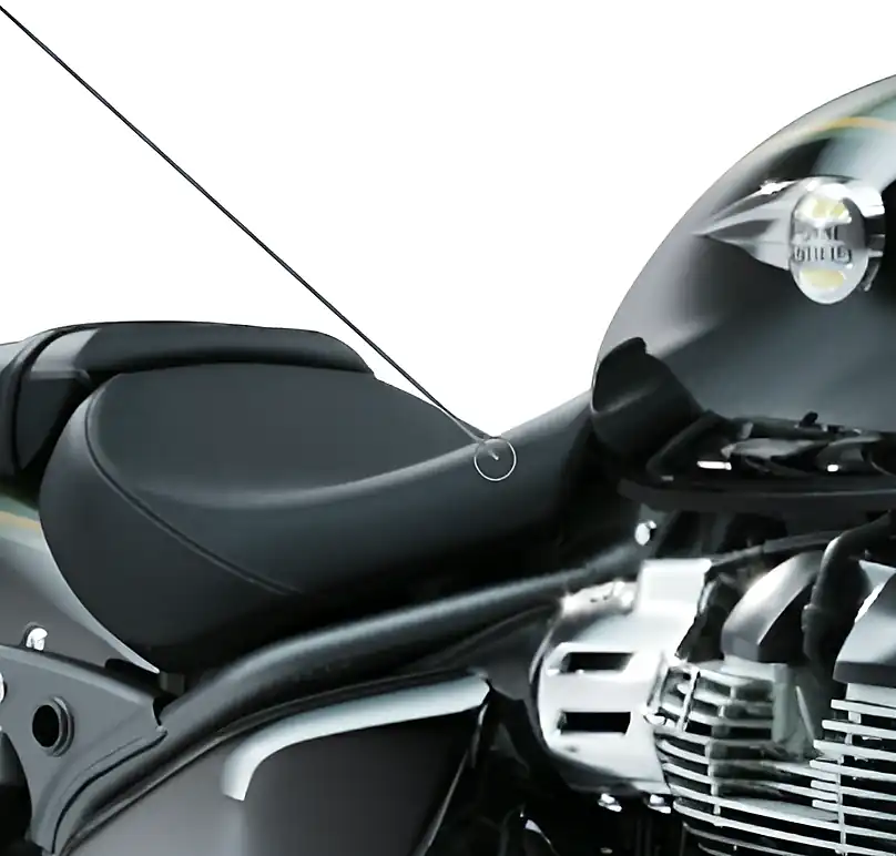 Used 2026 Royal Enfield Super Meteor 650 Celestial Celestial Red - Interior and Exterior details 8