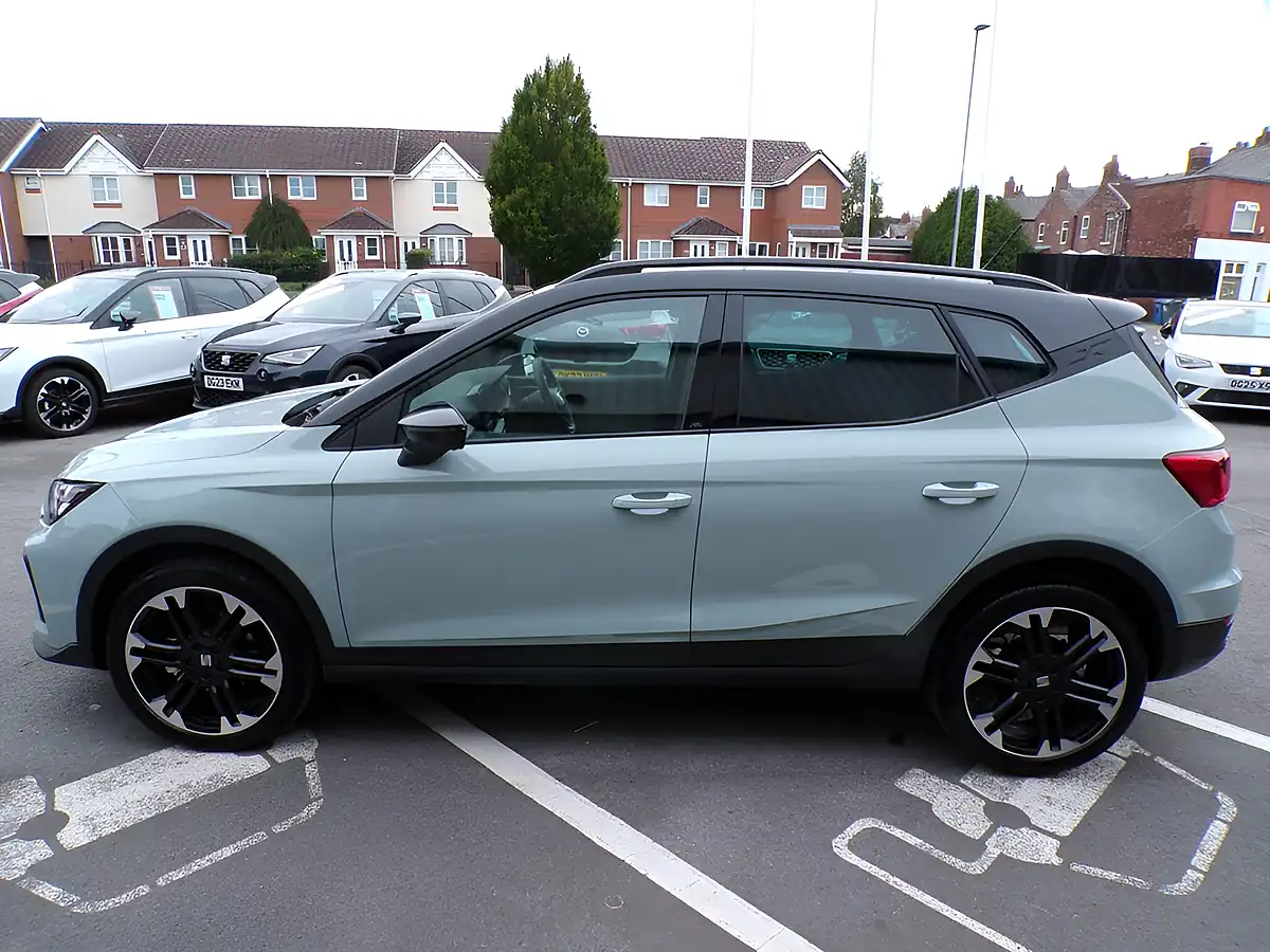 Used 2026 SEAT Arona Fr Sport Grey - Interior and Exterior details 7