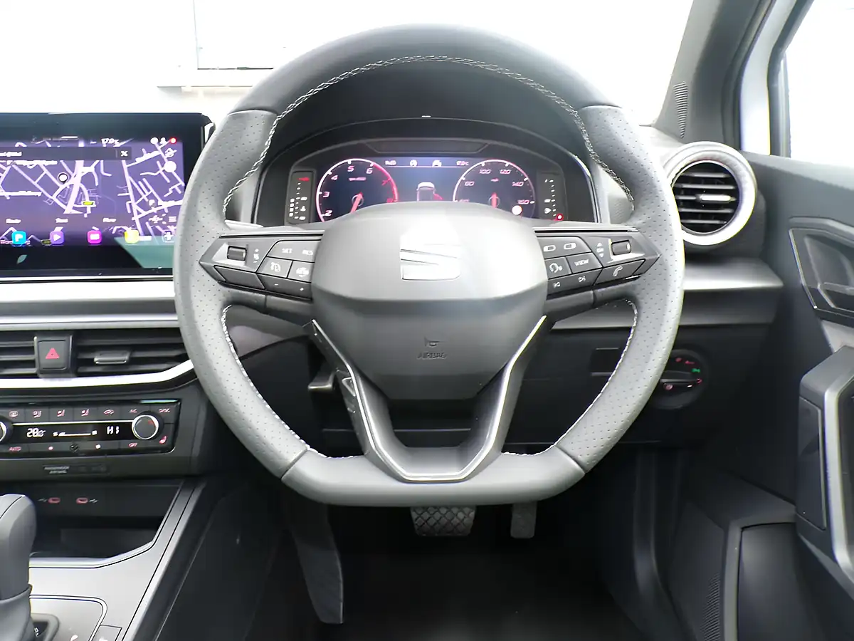 Used 2026 SEAT Arona Fr Sport White - Interior and Exterior details 17
