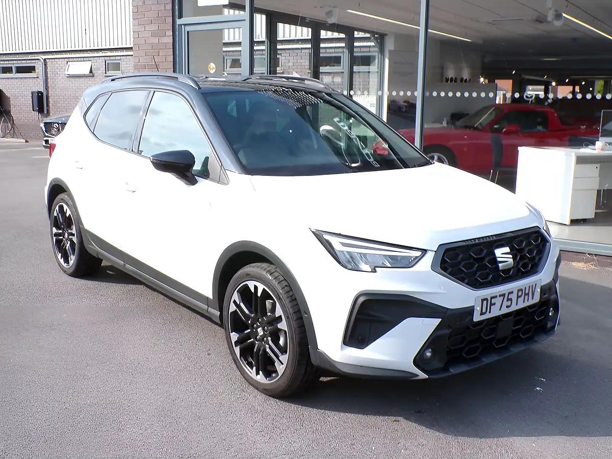 Used 2026 SEAT Arona Fr Sport White - Interior and Exterior details 3