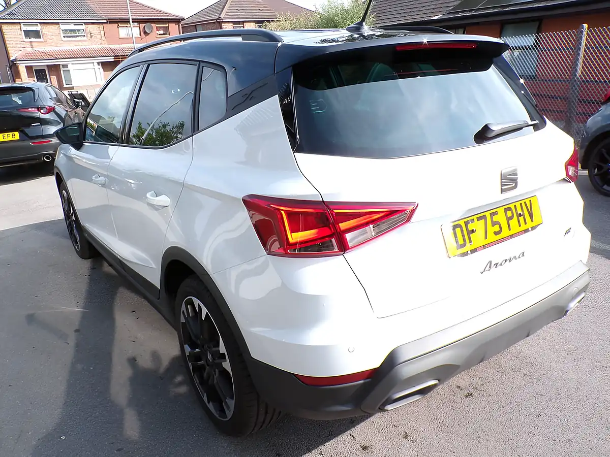Used 2026 SEAT Arona Fr Sport White - Interior and Exterior details 8