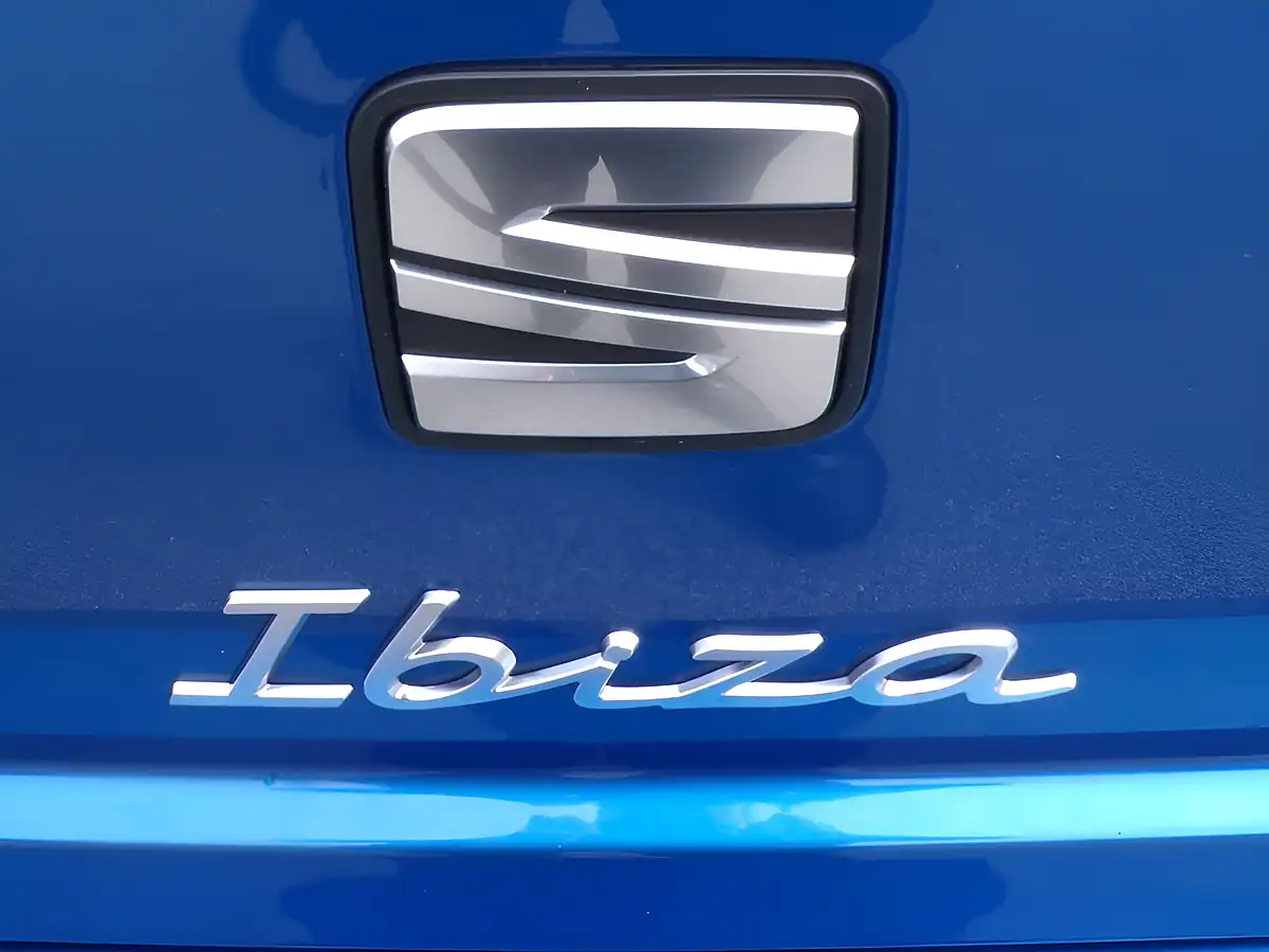 Used 2026 SEAT Ibiza Fr Sport Blue - Interior and Exterior details 10