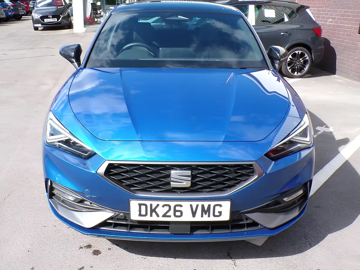 Used 2026 SEAT Leon Fr Black Edition Blue - Interior and Exterior details 6