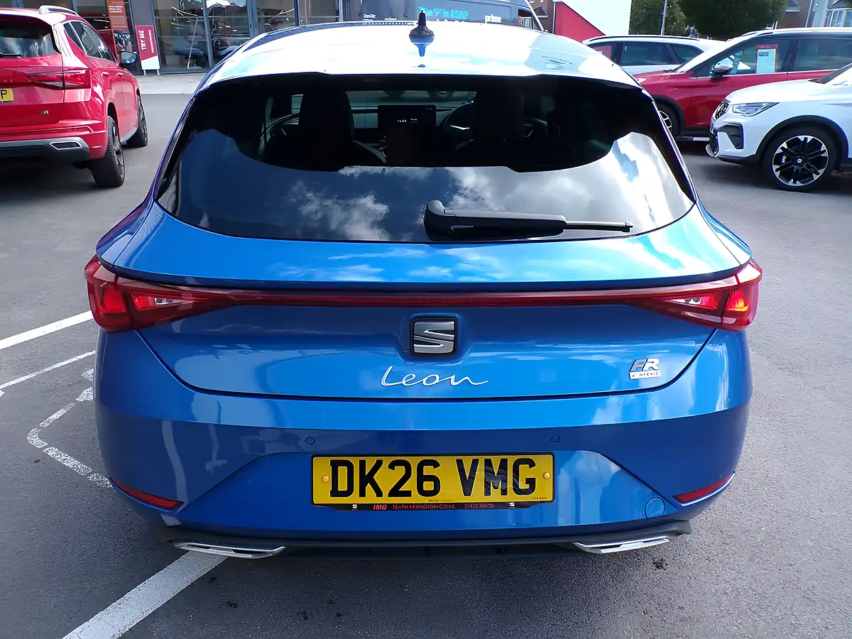 Used 2026 SEAT Leon Fr Black Edition Blue - Interior and Exterior details 8