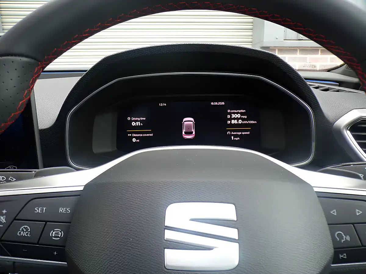 Used 2026 SEAT Leon Fr Black Edition Grey - Interior and Exterior details 13
