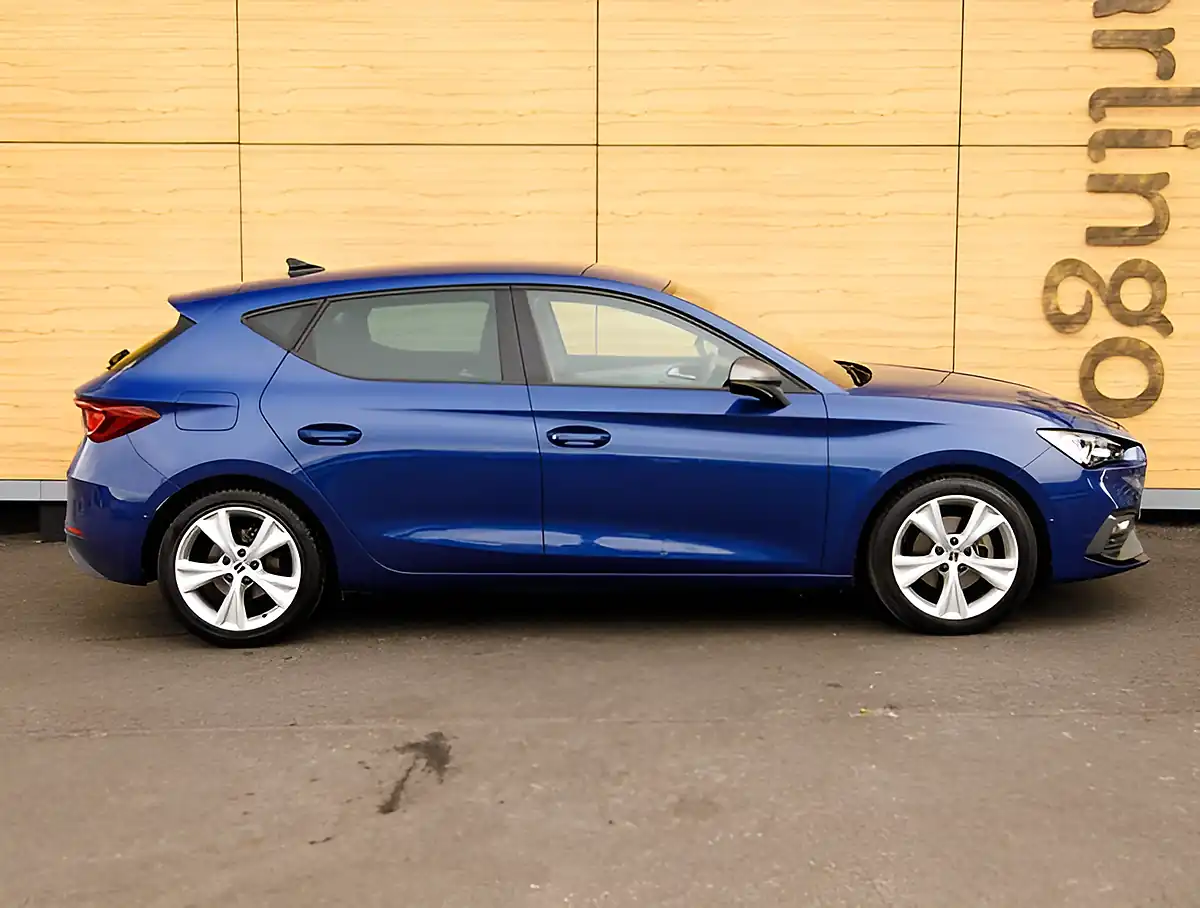 Used 2026 SEAT Leon Fr Blue - Interior and Exterior details 10