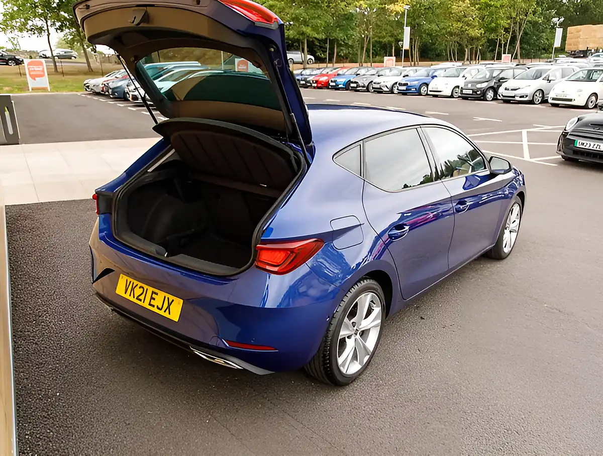 Used 2026 SEAT Leon Fr Blue - Interior and Exterior details 20