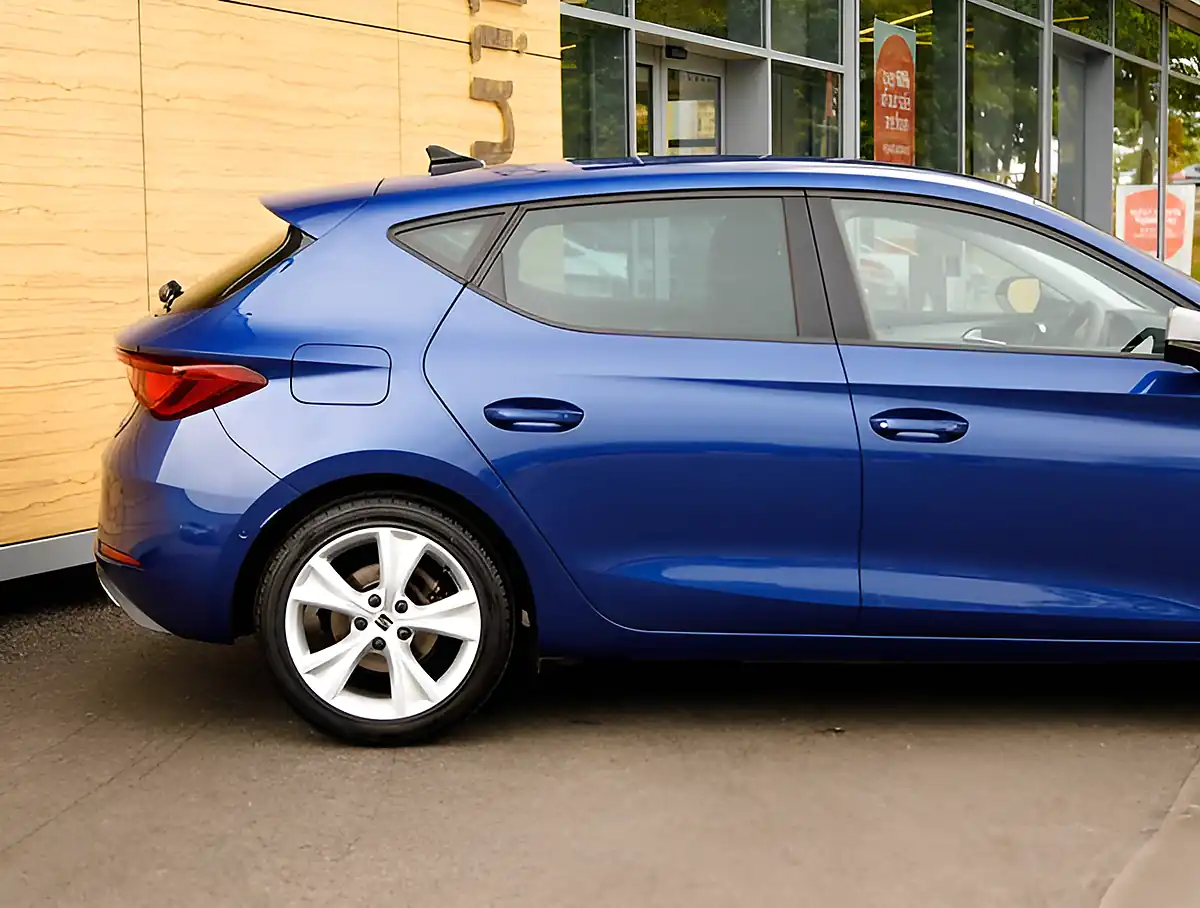 Used 2026 SEAT Leon Fr Blue - Interior and Exterior details 7