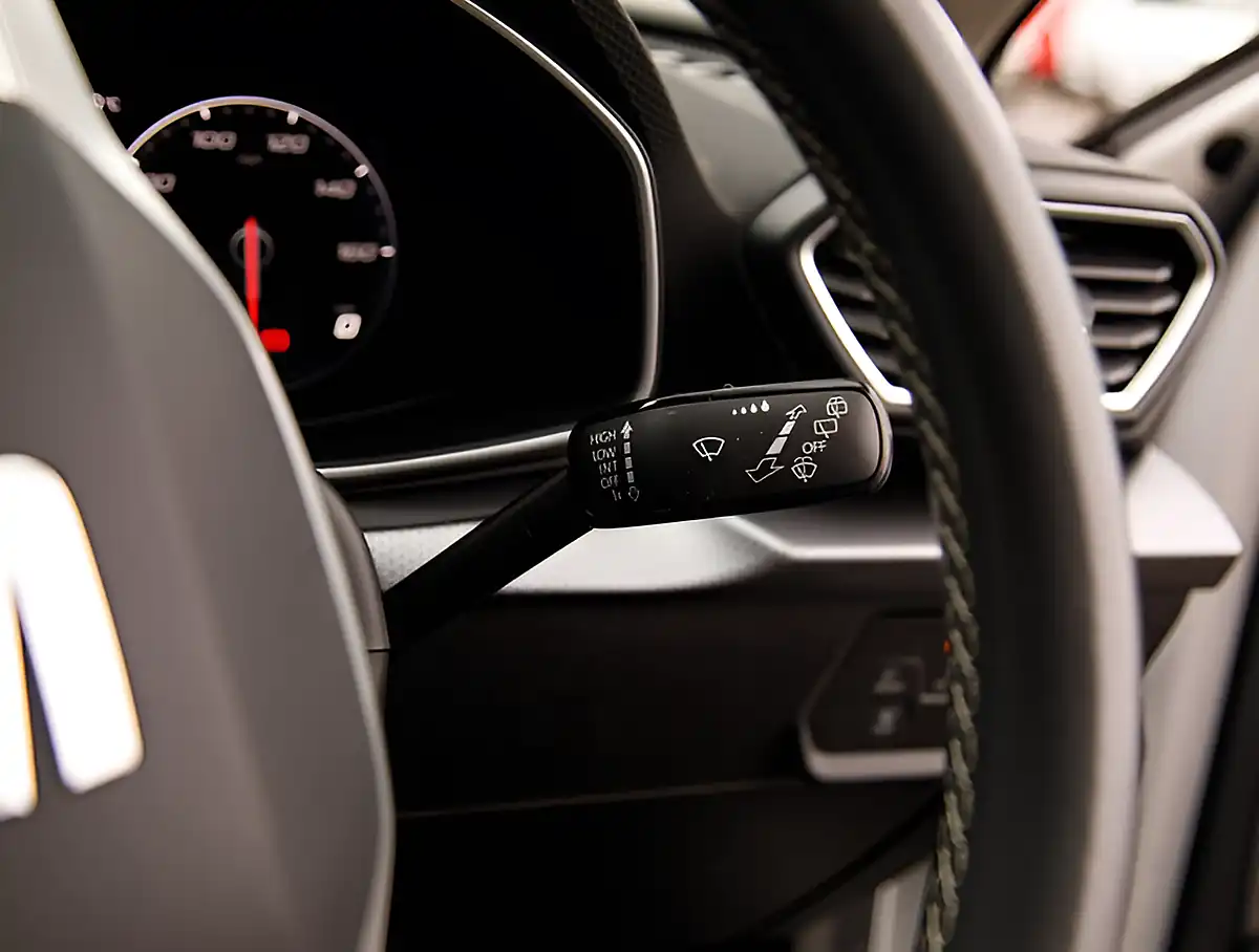 Used 2026 SEAT Leon Se Dynamic White - Interior and Exterior details 11