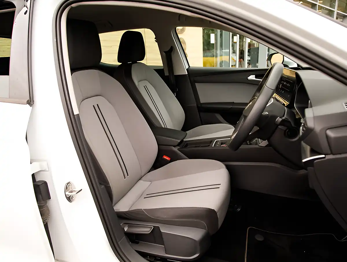 Used 2026 SEAT Leon Se Dynamic White - Interior and Exterior details 19