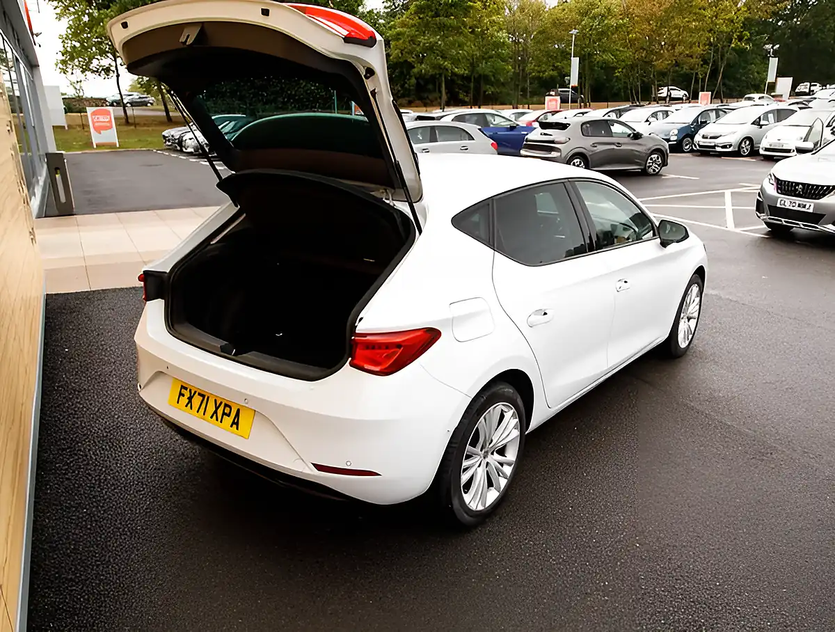 Used 2026 SEAT Leon Se Dynamic White - Interior and Exterior details 20