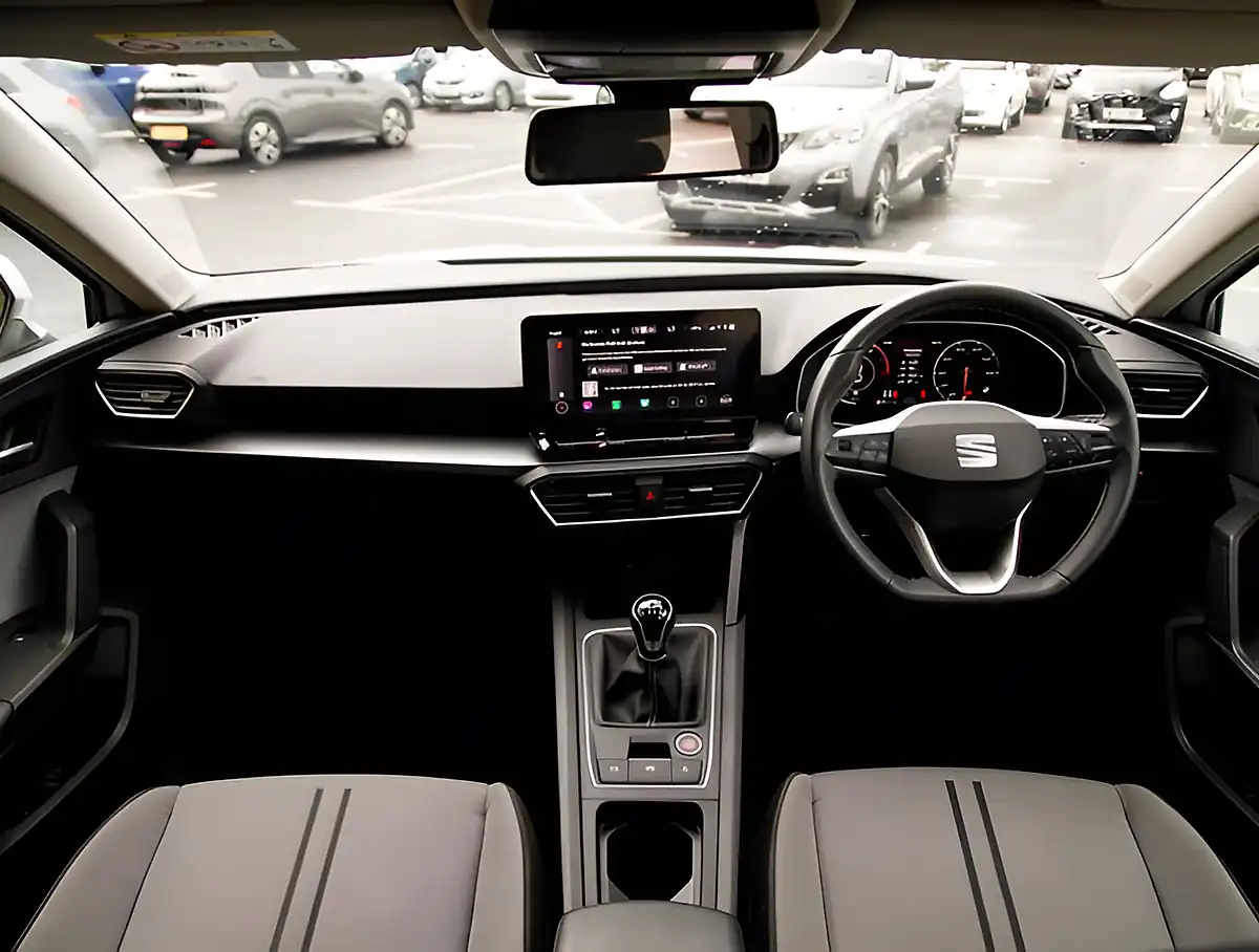 Used 2026 SEAT Leon Se Dynamic White - Interior and Exterior details 3