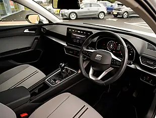 Used 2026 SEAT Leon Se Dynamic White - Interior and Exterior details 4