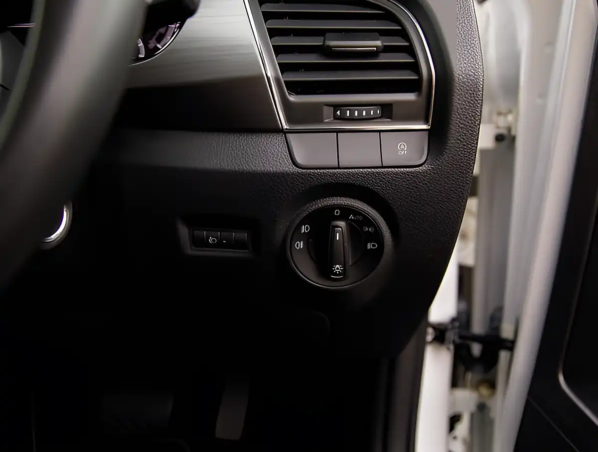 Used 2026 Skoda Fabia Se L White - Interior and Exterior details 10