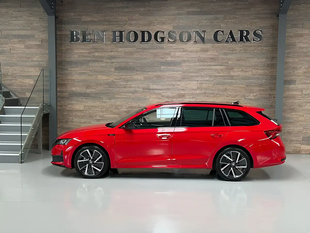 Used 2026 Skoda Octavia Sportline Velvet Red - Interior and Exterior details 6