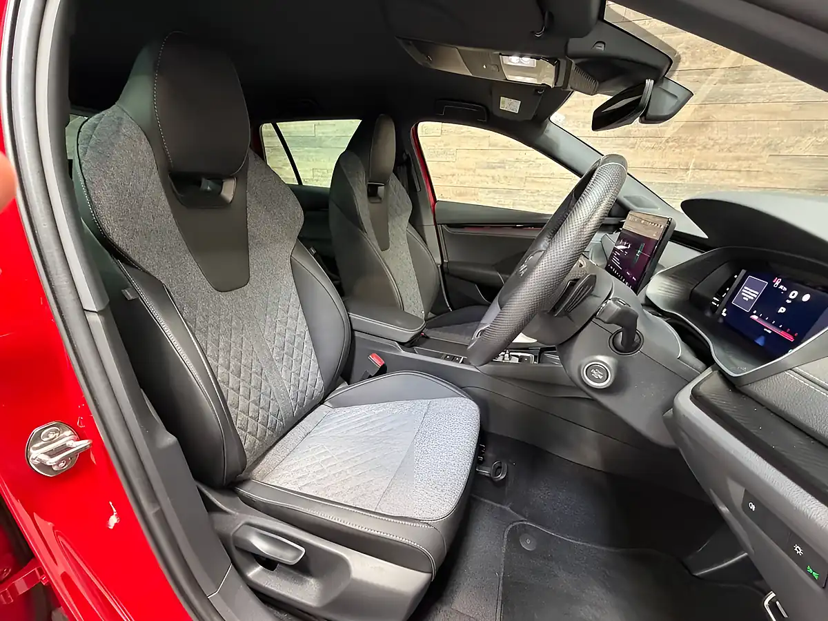 Used 2026 Skoda Octavia Sportline Velvet Red - Interior and Exterior details 8