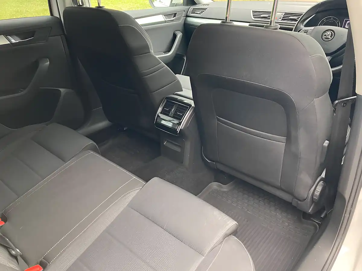 Used 2026 Skoda Superb Se White - Interior and Exterior details 12