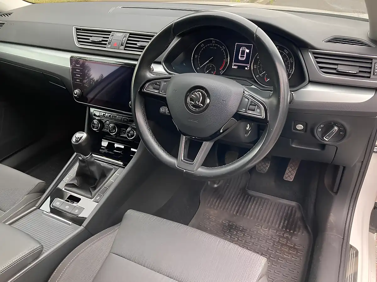 Used 2026 Skoda Superb Se White - Interior and Exterior details 13