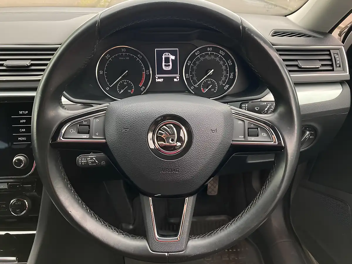 Used 2026 Skoda Superb Se White - Interior and Exterior details 17