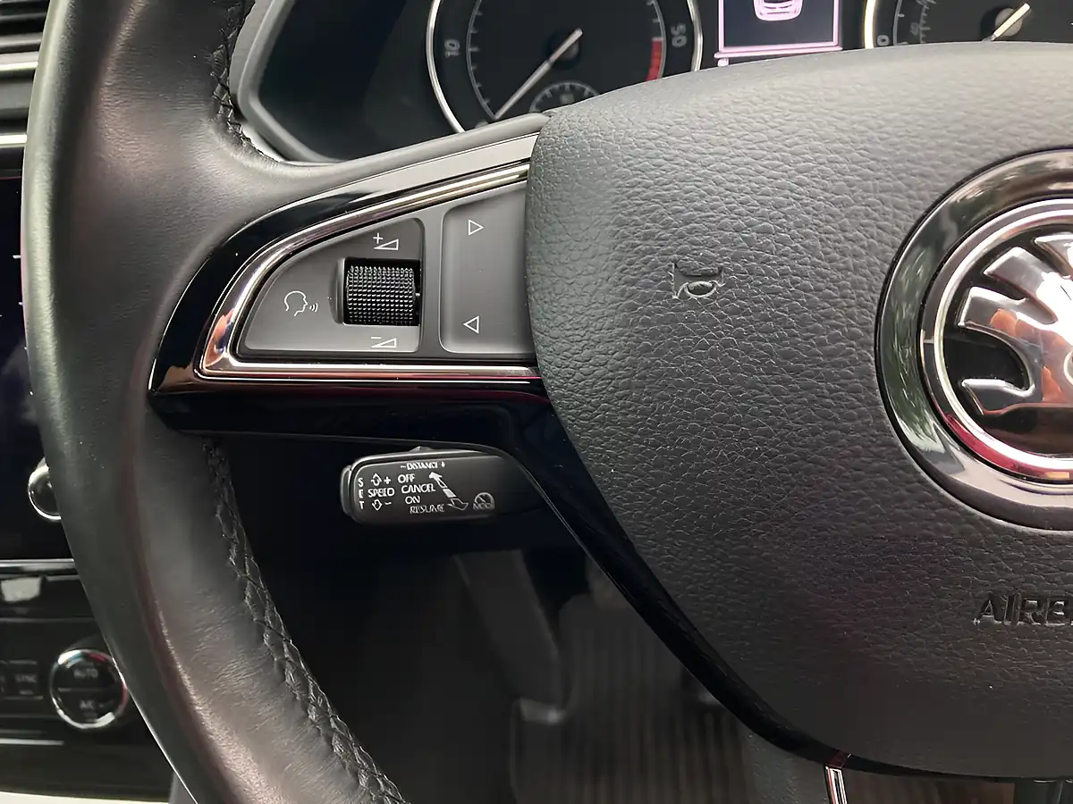 Used 2026 Skoda Superb Se White - Interior and Exterior details 20