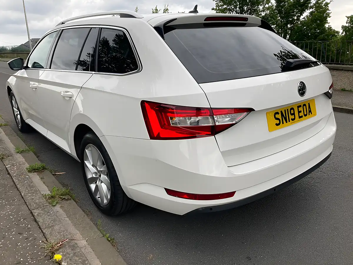 Used 2026 Skoda Superb Se White - Interior and Exterior details 5
