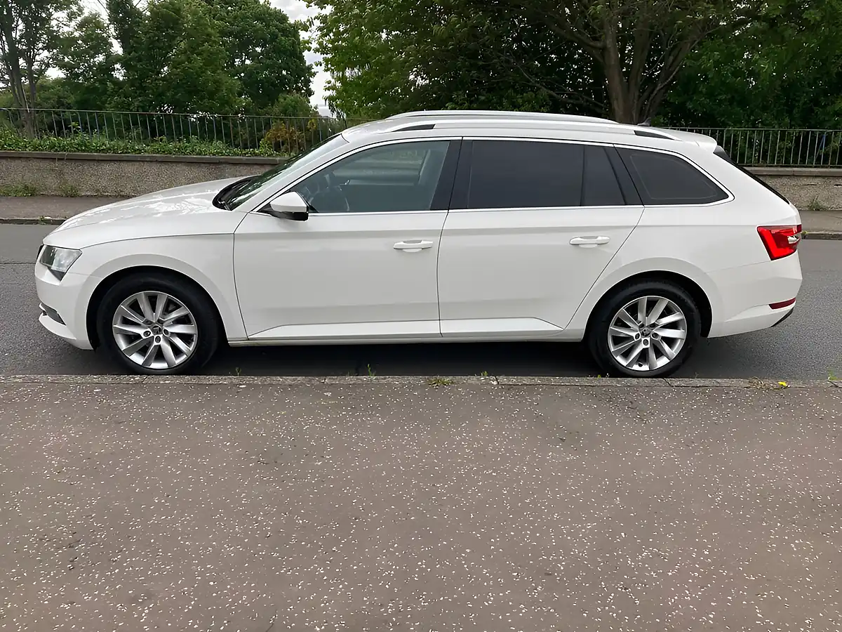 Used 2026 Skoda Superb Se White - Interior and Exterior details 6