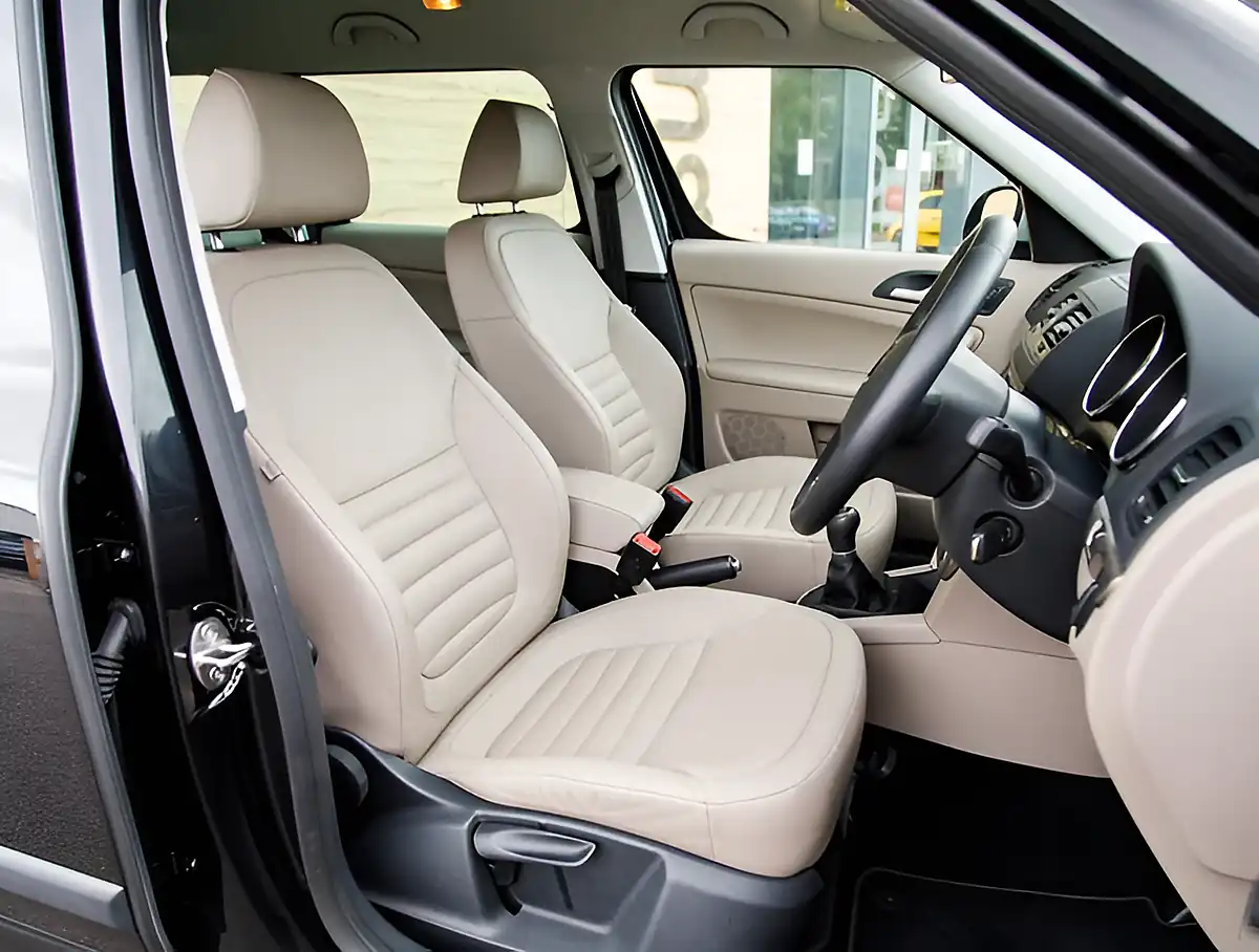 Used 2026 Skoda Yeti Outdoor Se L Black - Interior and Exterior details 17