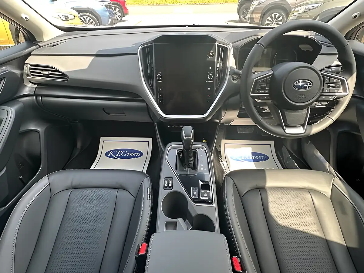 Used 2026 Subaru Crosstrek Touring Beige - Interior and Exterior details 9