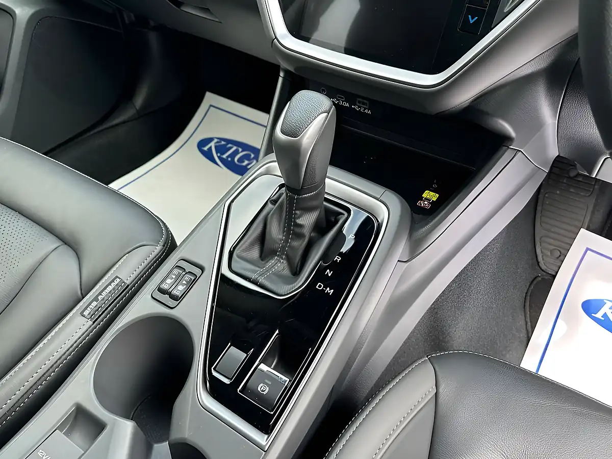 Used 2026 Subaru Crosstrek Touring Magnetite Grey - Interior and Exterior details 13