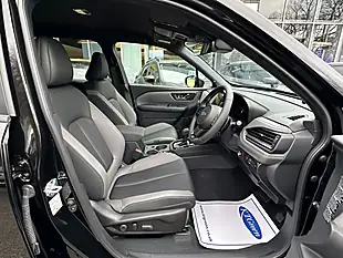 Used 2026 Subaru Forester Field Crystal Black - Interior and Exterior details 7