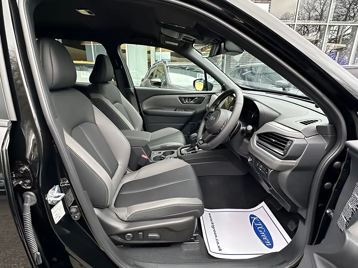Used 2026 Subaru Forester Field Crystal Black - Interior and Exterior details 7