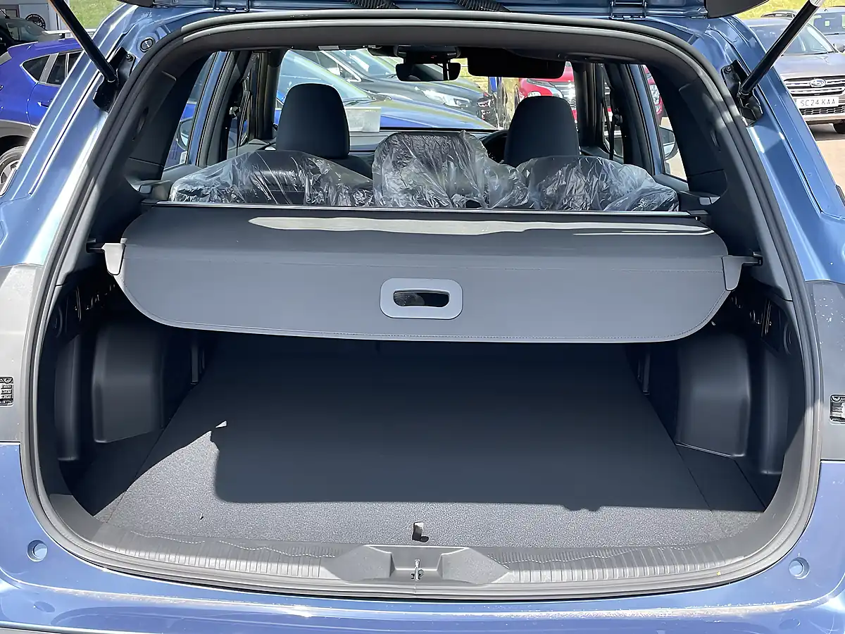 Used 2026 Subaru Forester Limited - Interior and Exterior details 5