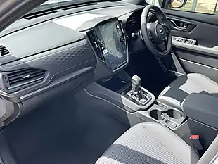 Used 2026 Subaru Forester Limited Silver - Interior and Exterior details 4