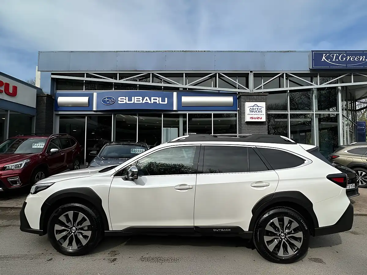 Used 2026 Subaru Outback Touring Crystal White - Interior and Exterior details 2