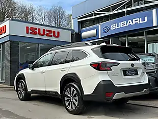Used 2026 Subaru Outback Touring Crystal White - Interior and Exterior details 3