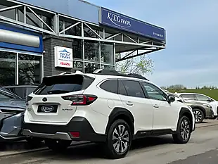 Used 2026 Subaru Outback Touring Crystal White - Interior and Exterior details 4