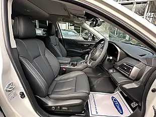 Used 2026 Subaru Outback Touring Crystal White - Interior and Exterior details 7