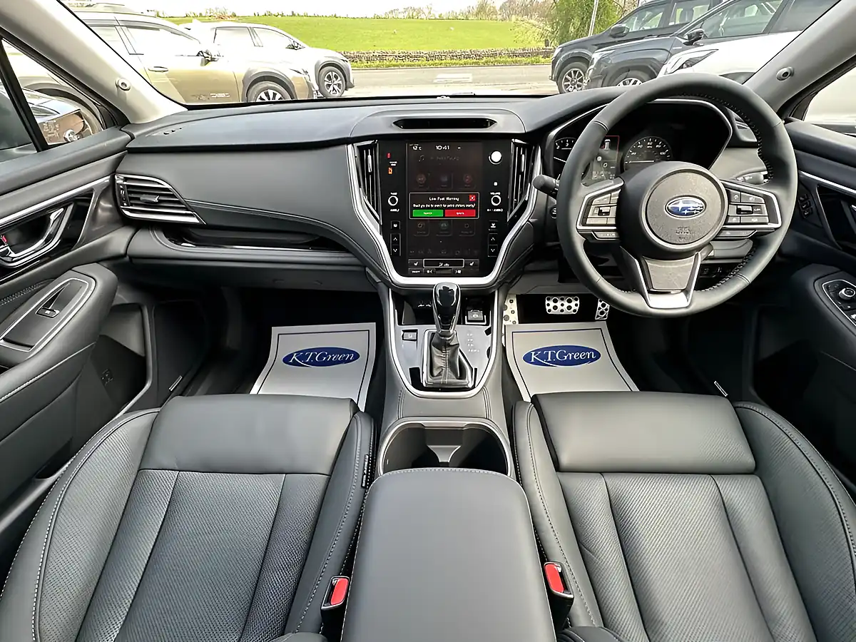Used 2026 Subaru Outback Touring Crystal White - Interior and Exterior details 9
