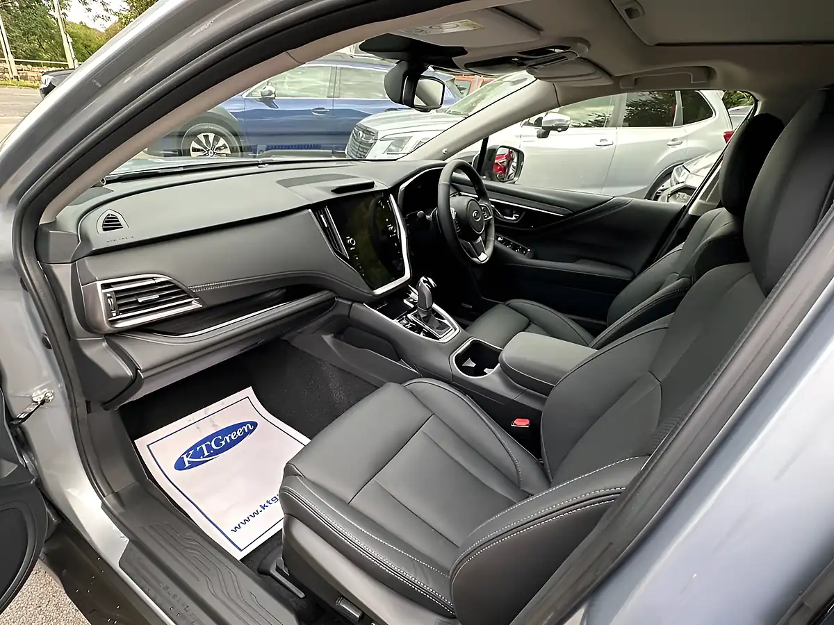 Used 2026 Subaru Outback Touring Silver - Interior and Exterior details 10